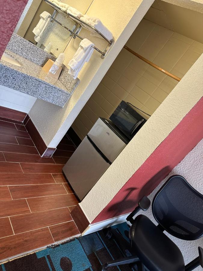 Travel Inn Lackland Sea World San Antonio Exterior foto